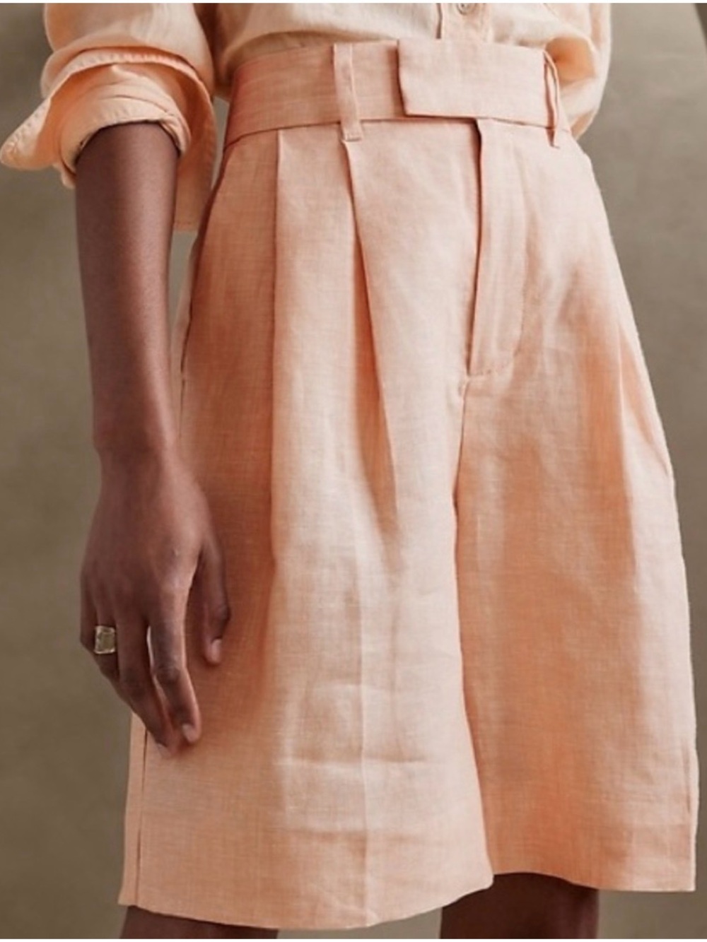 Beautiful Banana Republic High-Waist Peach Linen Pleated Shorts